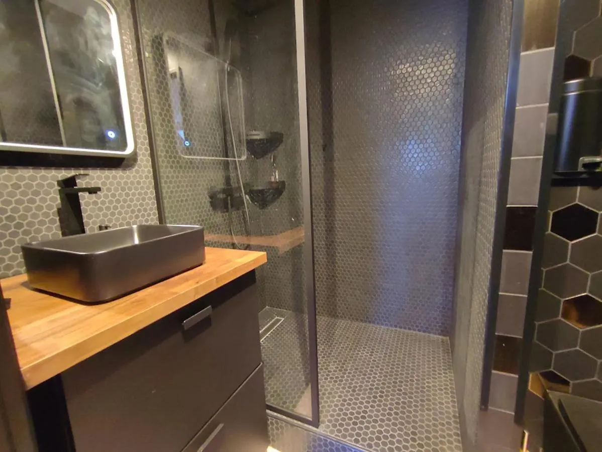 Au Cocon De Joy, T3 Duplex, Wifi, 4 Personnes Apartment Bagneres-de-Luchon