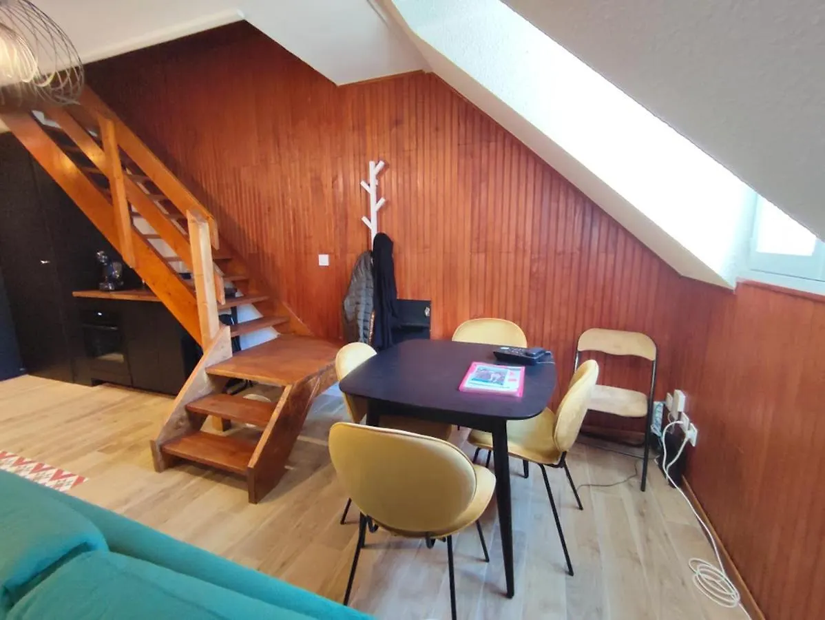Au Cocon De Joy, T3 Duplex, Wifi, 4 Personnes Apartment Bagneres-de-Luchon 0*,